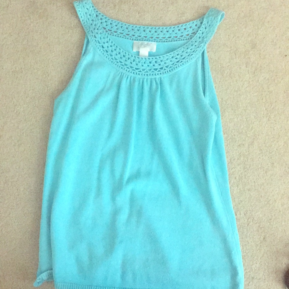 A used summer shirt.In mint condition Loft size M